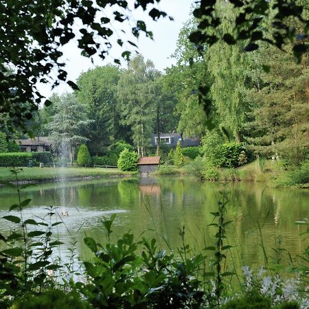 Comfortable Chalet With A Terrace At 3 Km From Baarle-Nassau Exterior foto